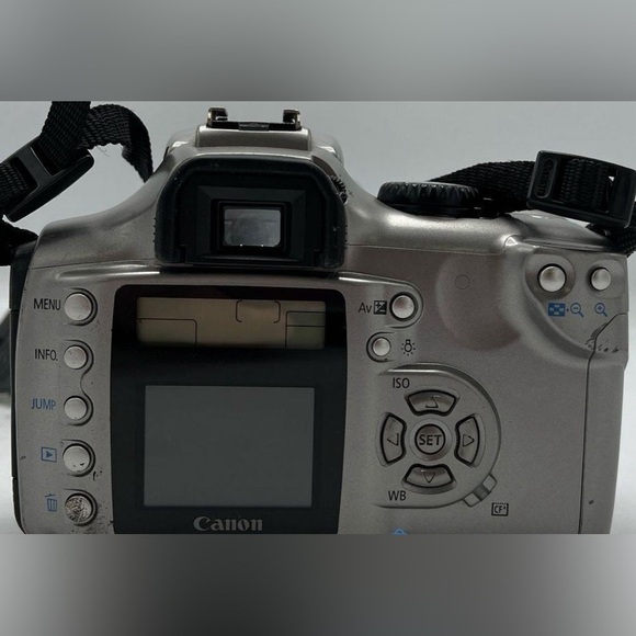 CANON 📷 EOS Digital Rebel 6.3MP Camera /EOS 300D - DS6041 With Charger- Silver - Picture 5 of 9